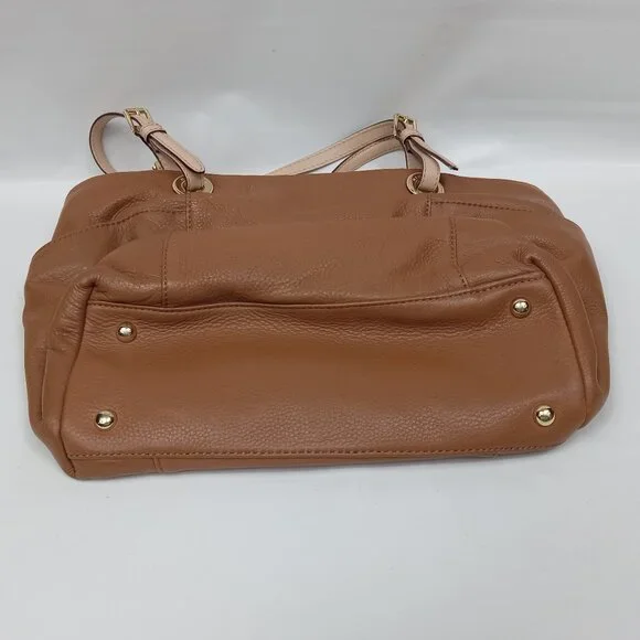 Michael Kors Jet Set Tan Tote Bag - Picture 9 of 14